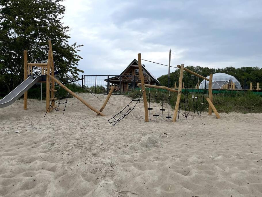 Tiny Beach House Heated And Airconditioned Wapnica  Екстер'єр фото